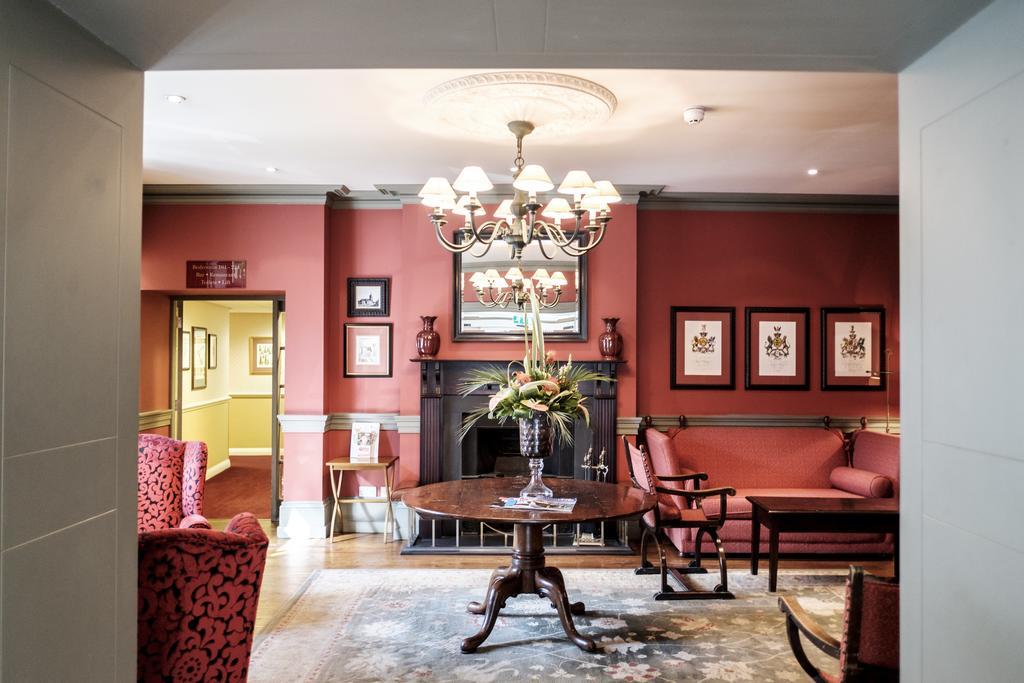 The Red Lion Hotel Hillingdon Eksteriør bilde
